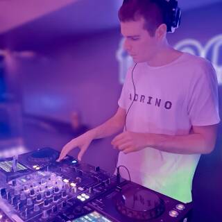 Adrino - Photo