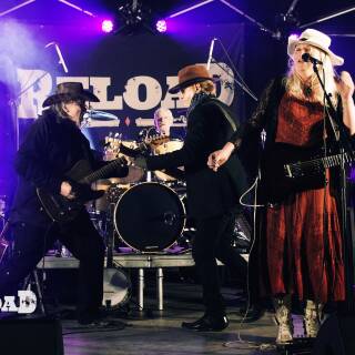 RELOAD  Dark Country Rock - Photo