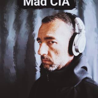 Mad CIA - Photo